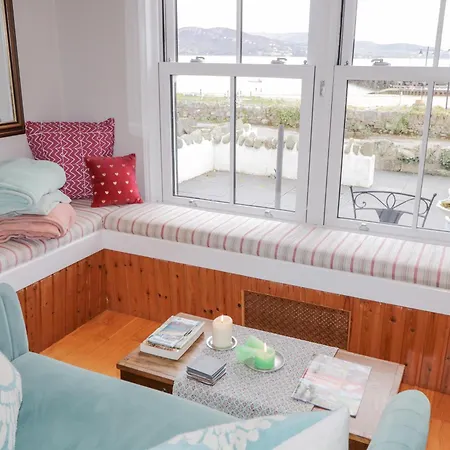 بيت للعطل 3 Coastguard Station