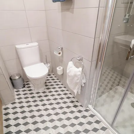 3 Coastguard Station بيت للعطل *