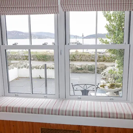 3 Coastguard Station Holiday home