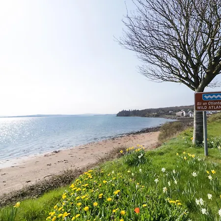 بيت للعطل 3 Coastguard Station *