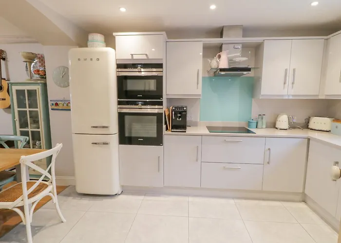 3 Coastguard Station *