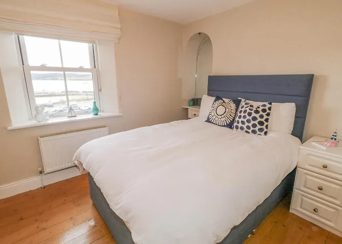 3 Coastguard Station 度假居 *