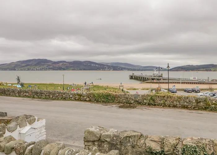 3 Coastguard Station *