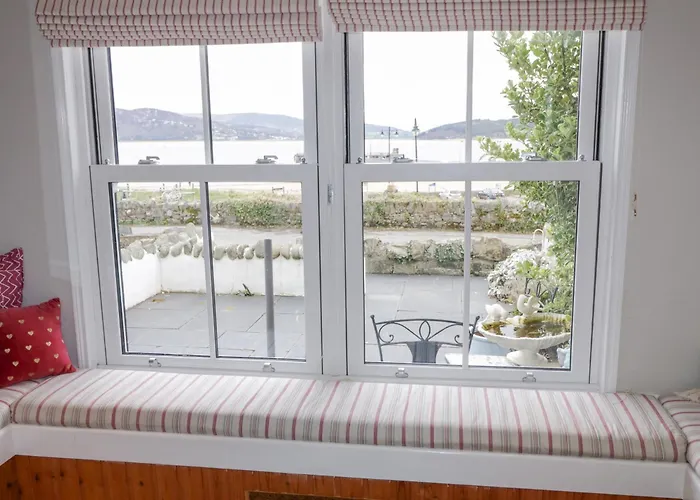 3 Coastguard Station 度假居